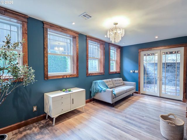 4725 Ne 22ND Ave, Portland, OR 97211