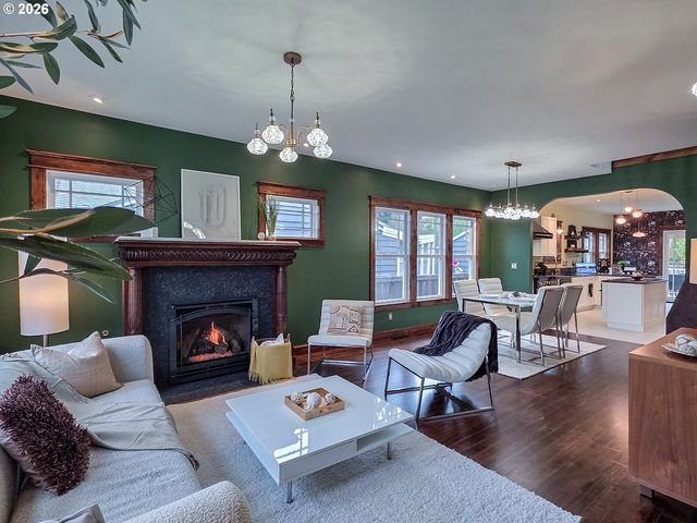 4725 Ne 22ND Ave, Portland, OR 97211