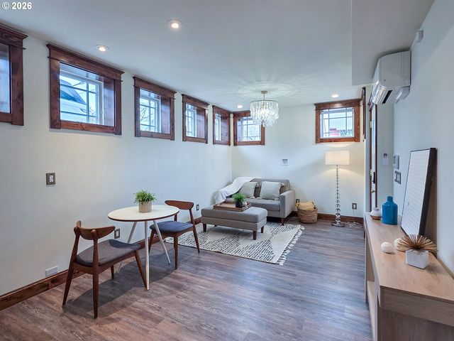 4725 Ne 22ND Ave, Portland, OR 97211