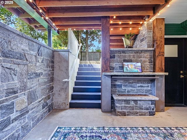 4725 Ne 22ND Ave, Portland, OR 97211