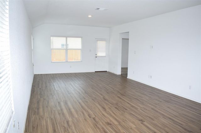 5808 Bianca DR, Round Rock, TX 78665