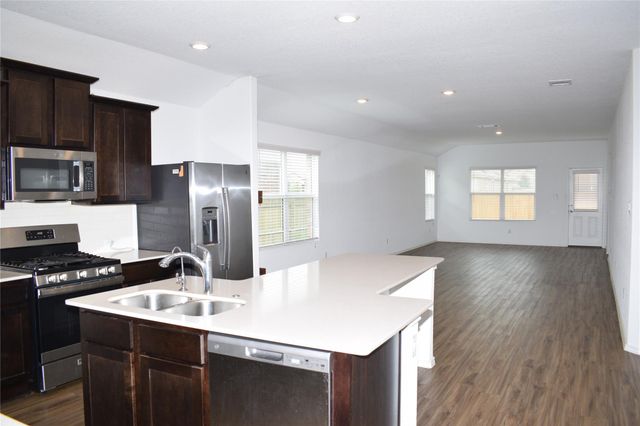 5808 Bianca DR, Round Rock, TX 78665