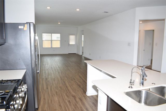 5808 Bianca DR, Round Rock, TX 78665