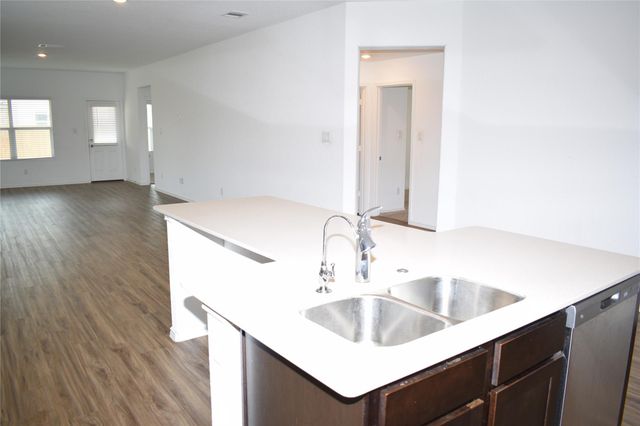 5808 Bianca DR, Round Rock, TX 78665