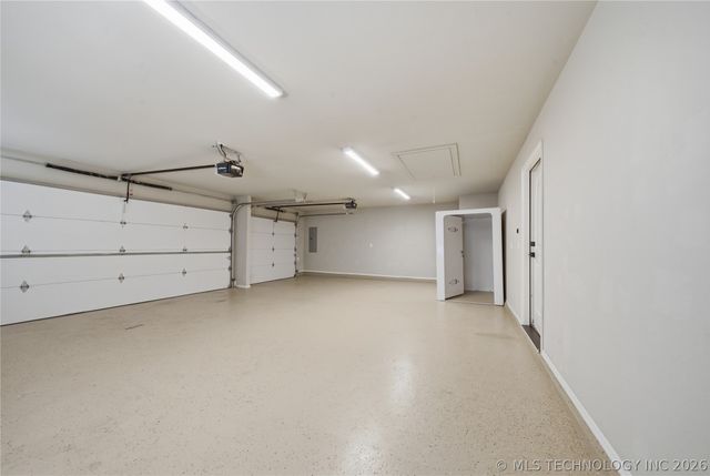 4613 E 177th Place S, Bixby, OK 74037