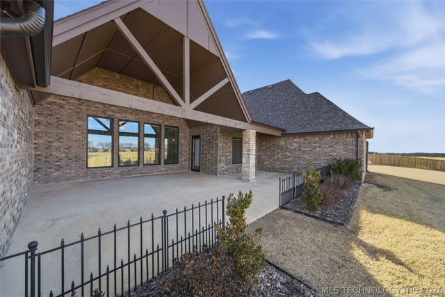 4613 E 177th Place S, Bixby, OK 74037