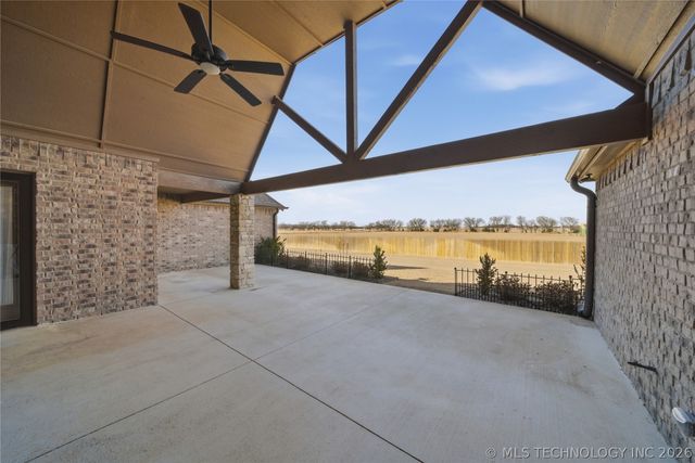 4613 E 177th Place S, Bixby, OK 74037