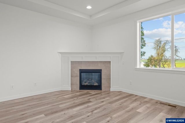 673 Parker Lp, Silverton, OR 97381