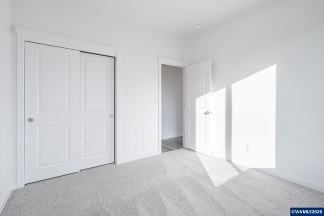 673 Parker Lp, Silverton, OR 97381