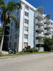 498 NW 165th St Rd D-407, Miami, FL 33169