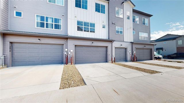 7008 Ipswich Court, Castle Pines, CO 80108