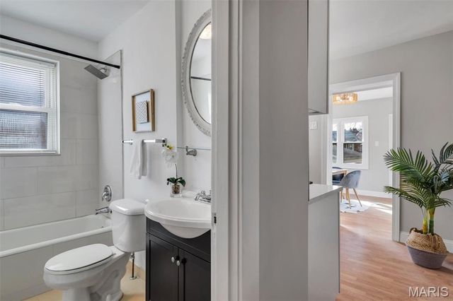 1505 Telegraph Road, St Louis, MO 63125