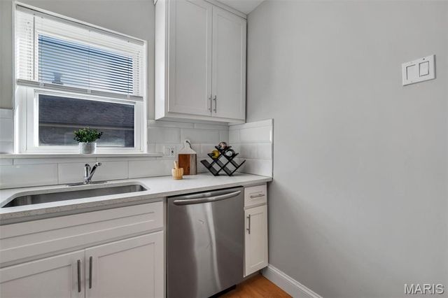 1505 Telegraph Road, St Louis, MO 63125