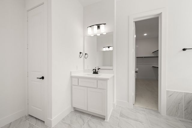 2304 Flock Drive, Mansfield, TX 76063