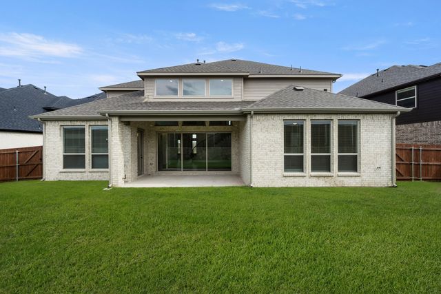 2304 Flock Drive, Mansfield, TX 76063