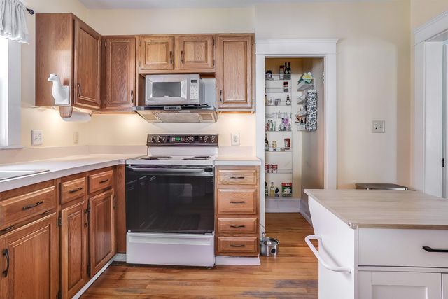 10 Zellwood Street, Nashua, NH 03060