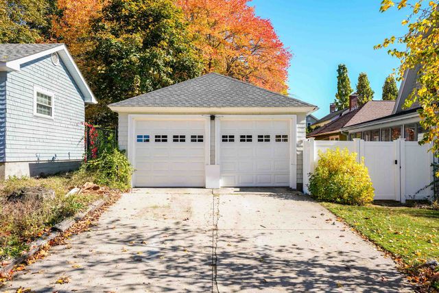 10 Zellwood Street, Nashua, NH 03060