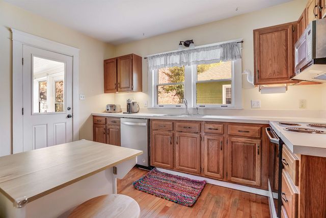 10 Zellwood Street, Nashua, NH 03060