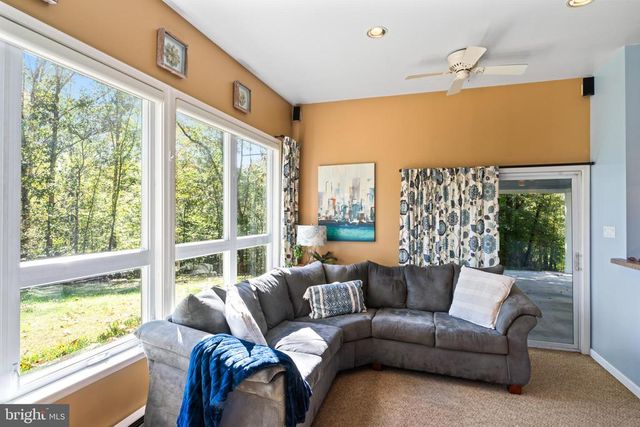 7127 WILSON RD, Marshall, VA 20115