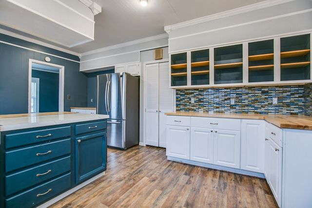 501 N Broadway Street, Ballinger, TX 76821