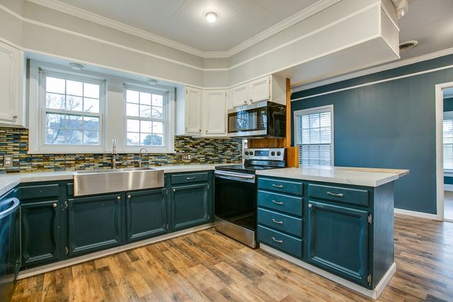 501 N Broadway Street, Ballinger, TX 76821