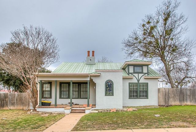 501 N Broadway Street, Ballinger, TX 76821