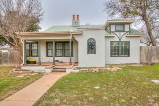 501 N Broadway Street, Ballinger, TX 76821