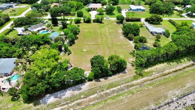 16546 74th Avenue N, West Palm Beach, FL 33418