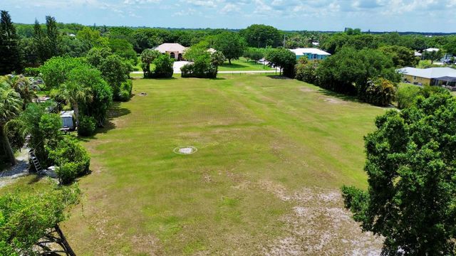 16546 74th Avenue N, West Palm Beach, FL 33418