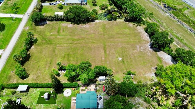 16546 74th Avenue N, West Palm Beach, FL 33418