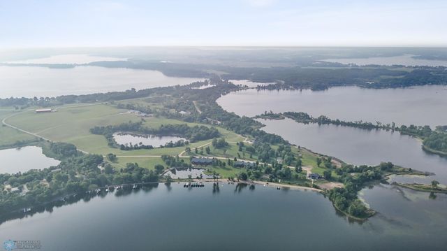 14363 Grandview Lane, Lake Park, MN 56554
