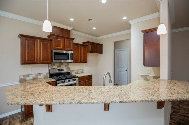 2205 SW Worthington Avenue, Bentonville, AR 72713