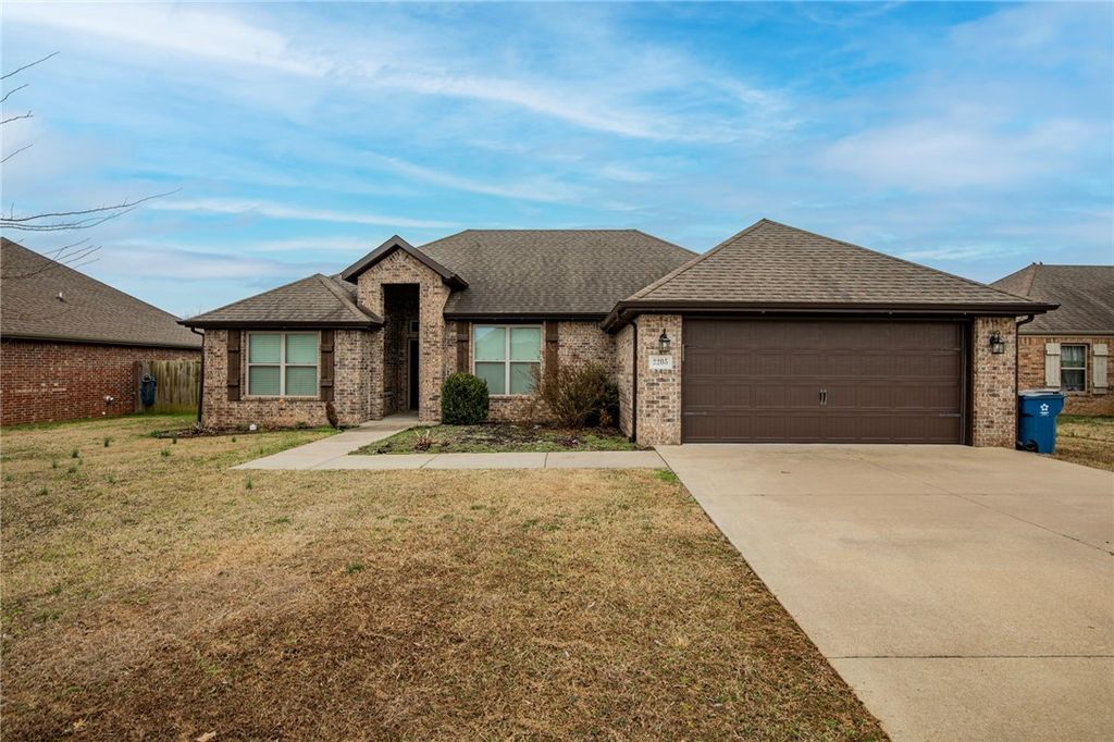 2205 SW Worthington Avenue, Bentonville, AR 72713