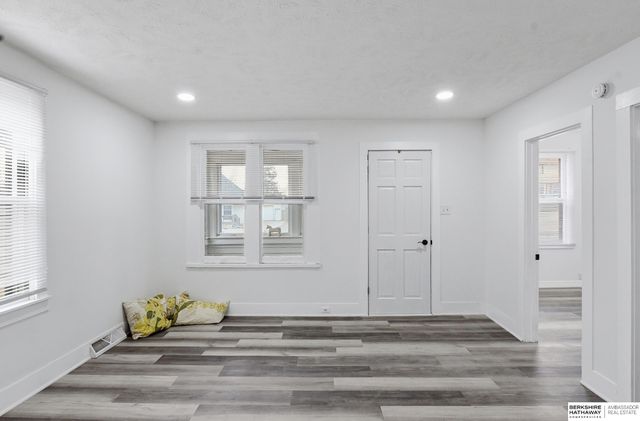 2716 Lillian Street, Bellevue, NE 68147