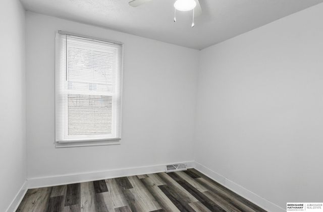 2716 Lillian Street, Bellevue, NE 68147