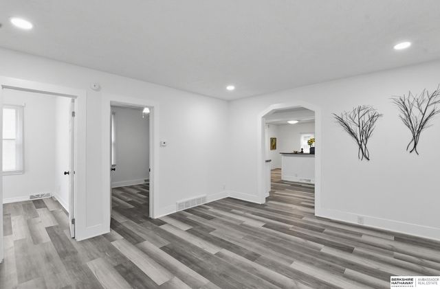 2716 Lillian Street, Bellevue, NE 68147