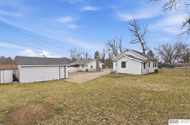 2716 Lillian Street, Bellevue, NE 68147