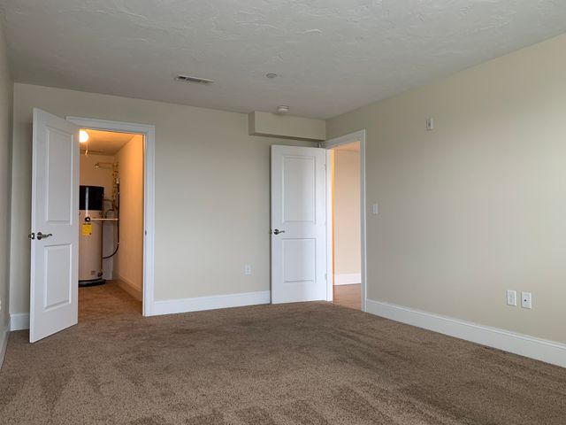 411 Main 306, Stoneham, MA 02180