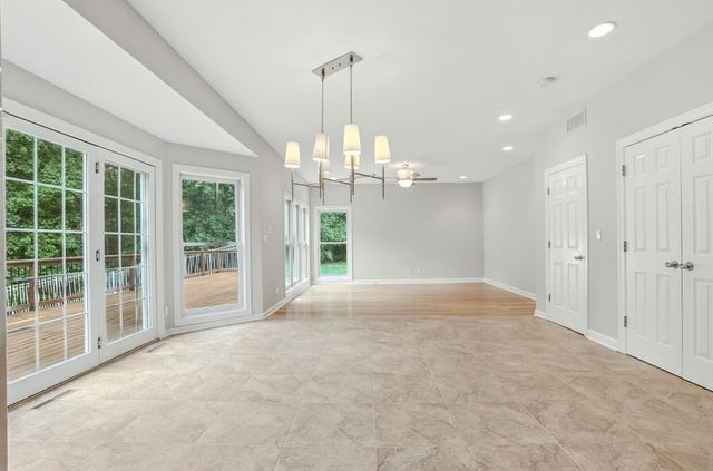 6005 DORNAGH CT, Columbia, MO 65203