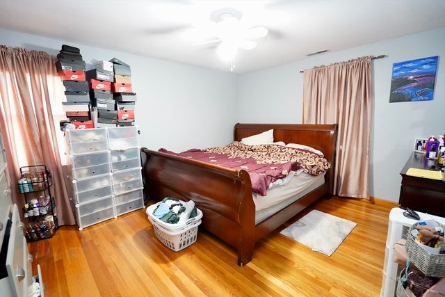 3 College Ln, Methuen, MA 01844