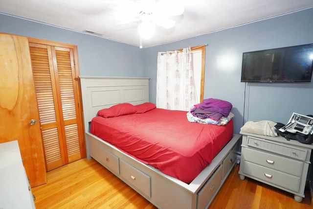 3 College Ln, Methuen, MA 01844