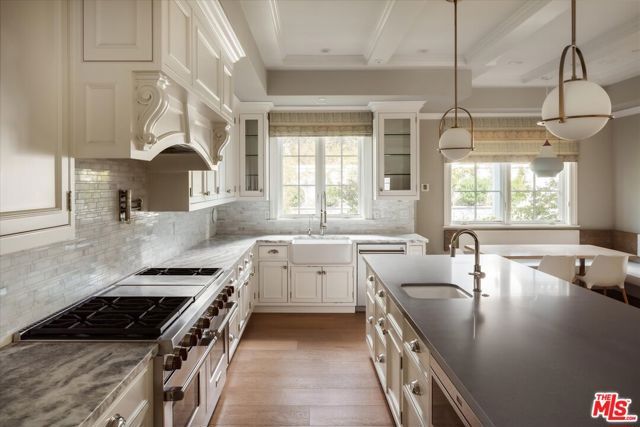 14750 Bestor Boulevard, Pacific Palisades (los Angeles), CA 90272