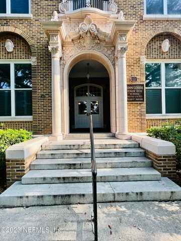 2525 COLLEGE Street 1203, Jacksonville, FL 32204