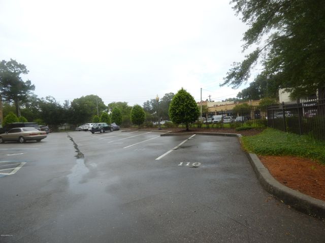 2525 COLLEGE Street 1203, Jacksonville, FL 32204