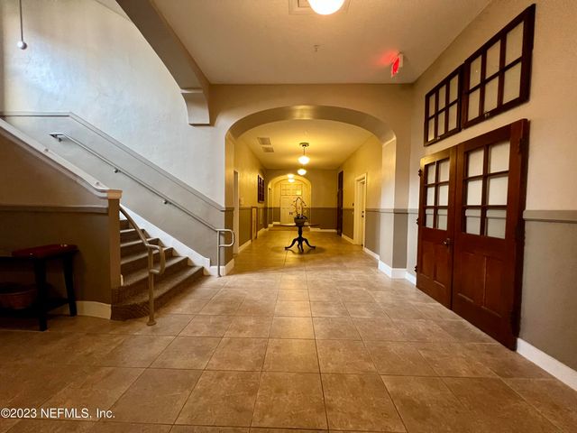 2525 COLLEGE Street 1203, Jacksonville, FL 32204