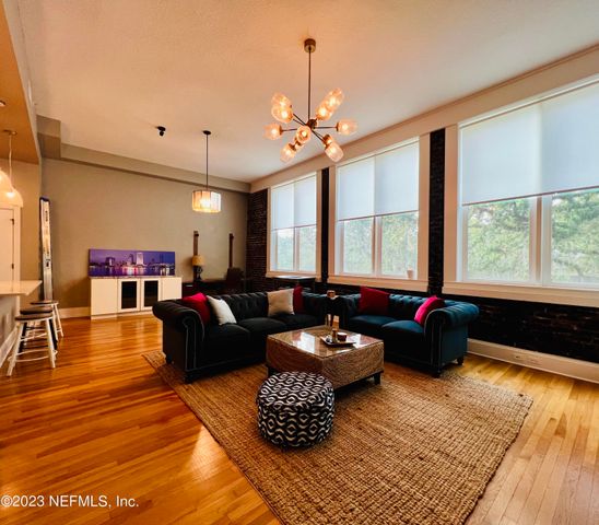 2525 COLLEGE Street 1203, Jacksonville, FL 32204