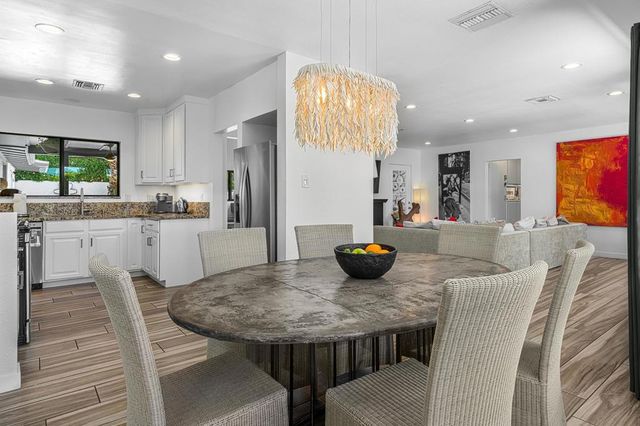 1620 E El Alameda, Palm Springs, CA 92262