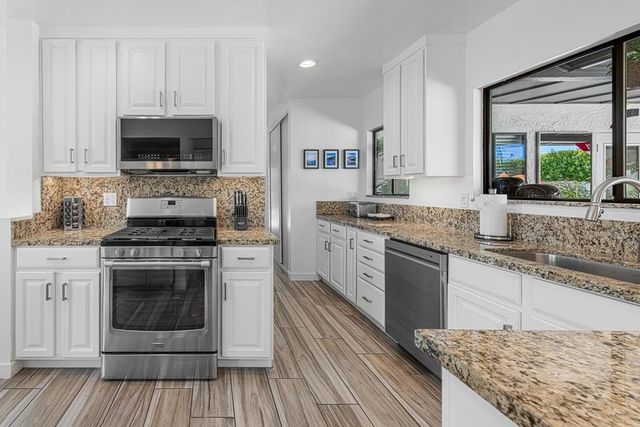 1620 E El Alameda, Palm Springs, CA 92262