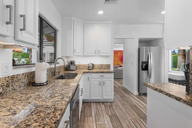 1620 E El Alameda, Palm Springs, CA 92262