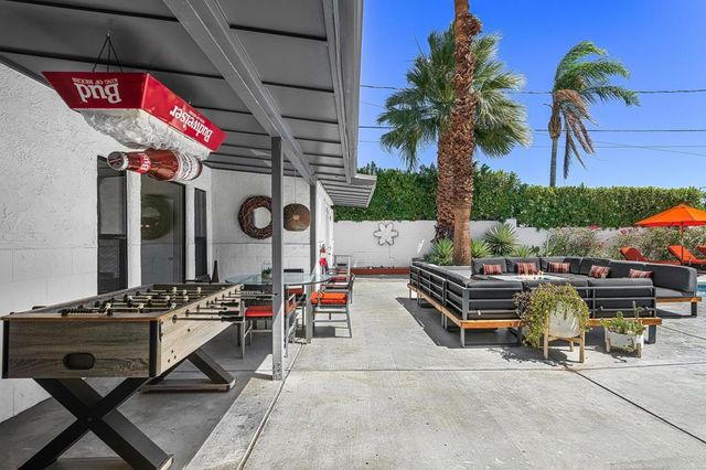 1620 E El Alameda, Palm Springs, CA 92262